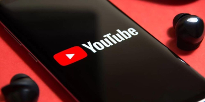 YouTube's AI Evolution: Interactive Comment Summaries and Conversational Chatbots